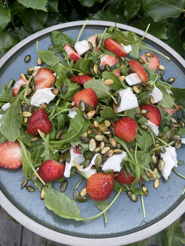 jordbærsalat med feta