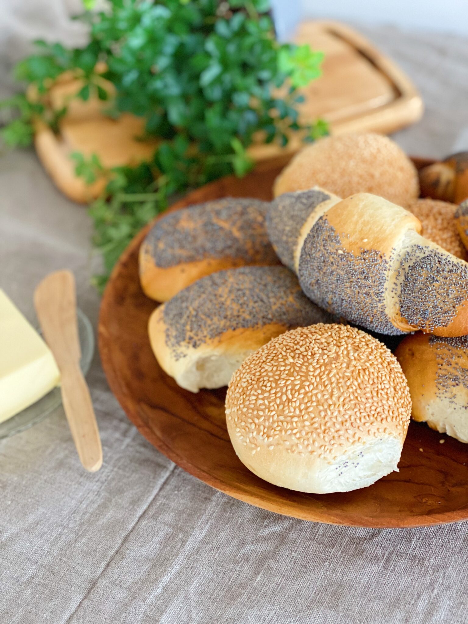 Rundstykker Som Bagerens - Morgenbrød - Mad Og Fritid